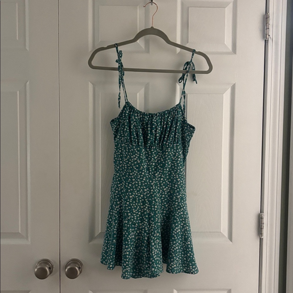 Green Floral Sleeveless Dress - Picture 5 of 9
